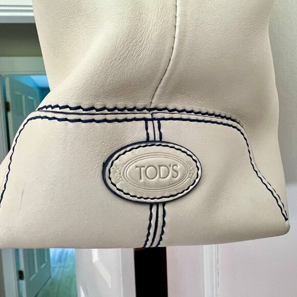 AUTHENTIC Italian Designer Tod's 'D Bag' Shoulder Bag - Picture 3 of 15